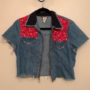 Super cute vintage denim crop shirt